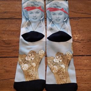 Odd Sox Underwear & Socks - NWT - MARILYN MONROE PDD SOX THUG ANGEL Odd Sox Underwear & Socks - NWT - MARILYN MONROE PDD SOX THUG ANGEL
